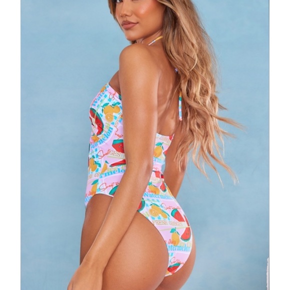 Pretty Little Thing Multi Contrast Fruit Print Scoop Neck Ruched Swimsuit US 4 - Picture 2 of 7